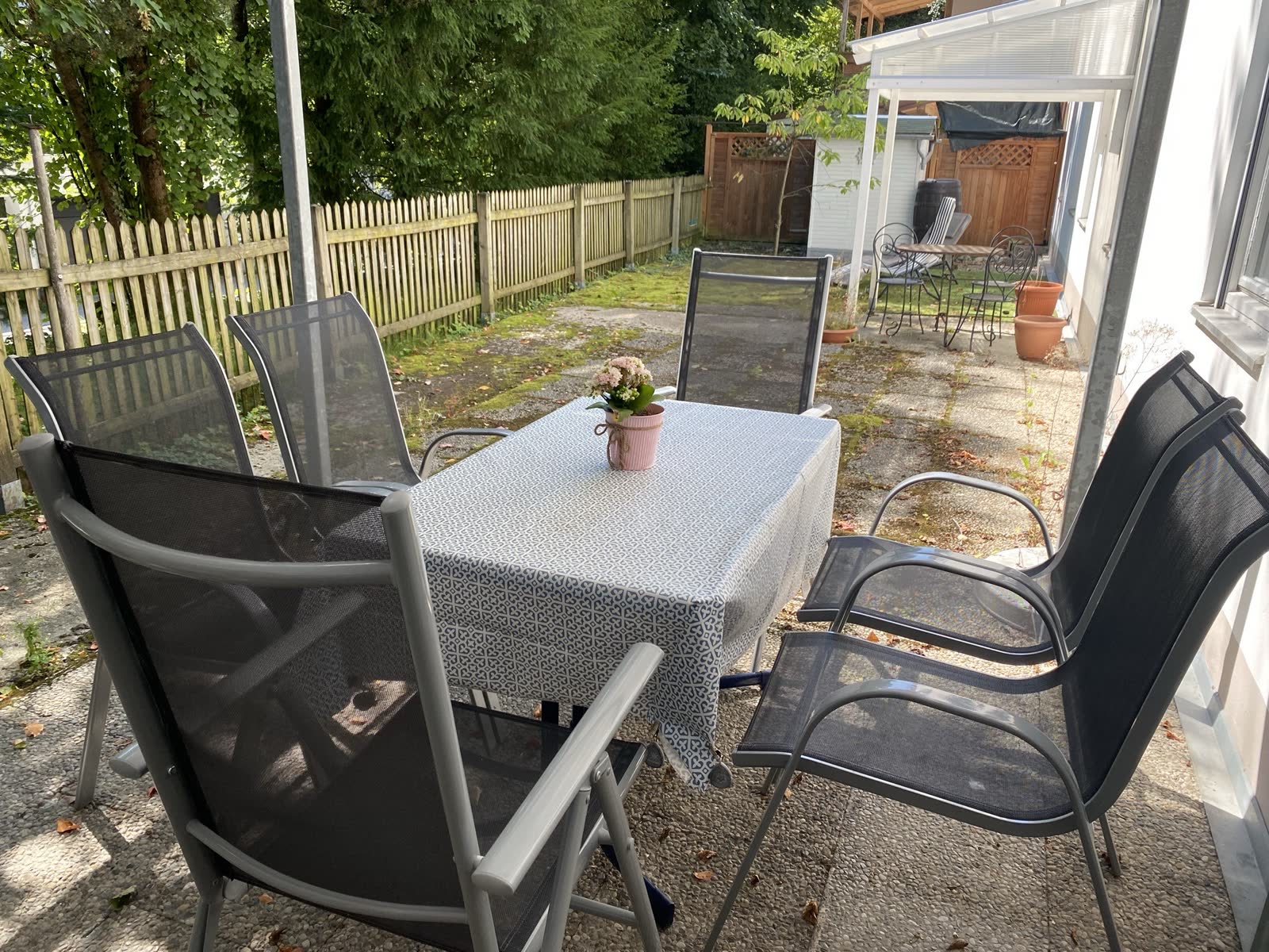 Terrasse mit Sitzgruppe